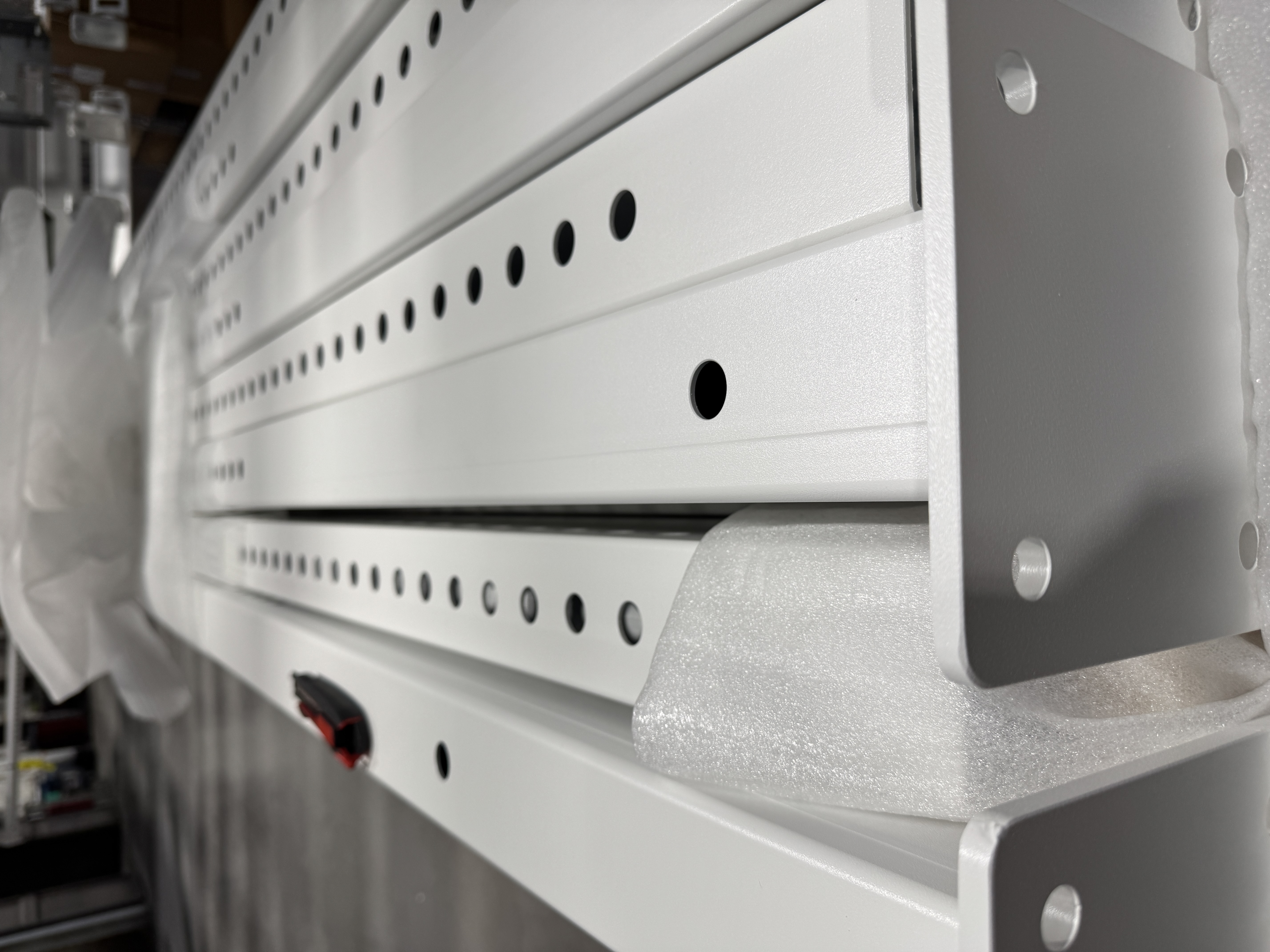 Gefertigte Stahlprofile: Präzisions-Nahaufnahme